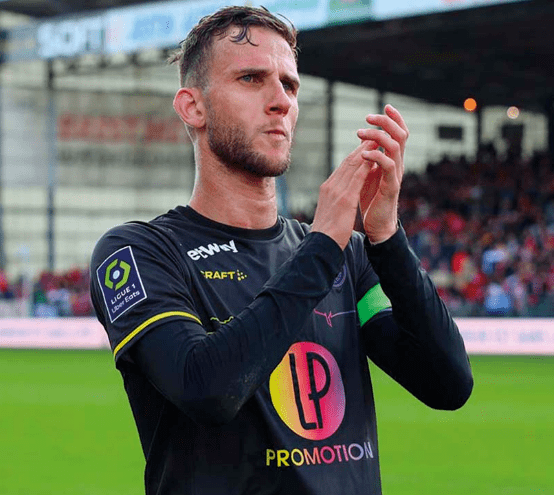 九游体育平台 -冲刺阶段体能课后，广州队战术微调备战法国杯，目标明确，赛季目标并未改变(从战略上藐视它从战术上重视它)