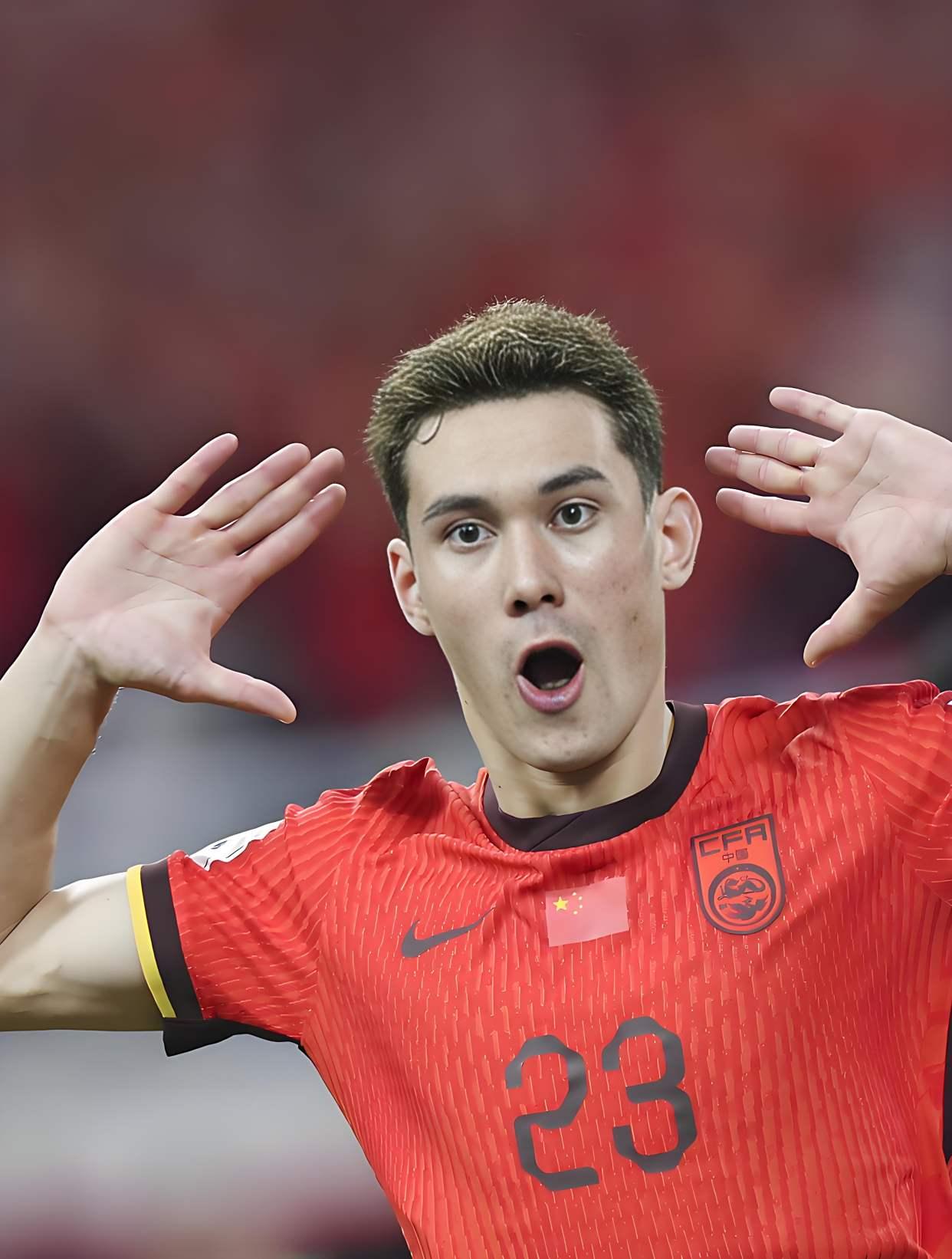 九游娱乐 -浙江队发布备战花絮，转会期回应争议，西甲任务艰巨，年轻球员得到机会 