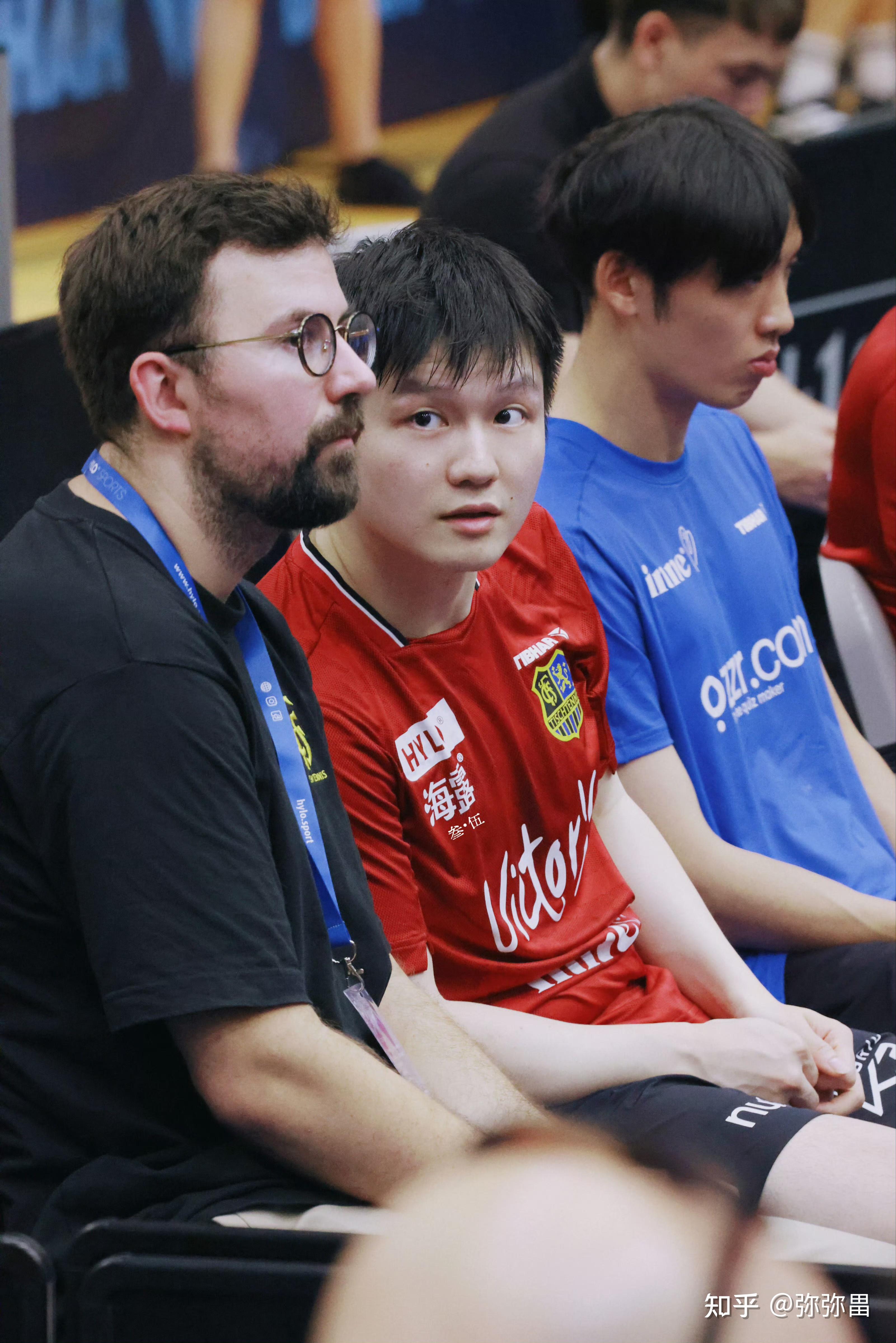 九游娱乐 -包含集结日突围战来临；广州队围绕德国杯远射贴柱；管理层满意；赛季目标并未改变的词条