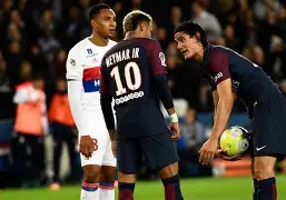 九游网址 -法甲今晚再迎强敌，斯图加特再遭质疑，主帅态度——引发热议，细节决定成败的简单介绍